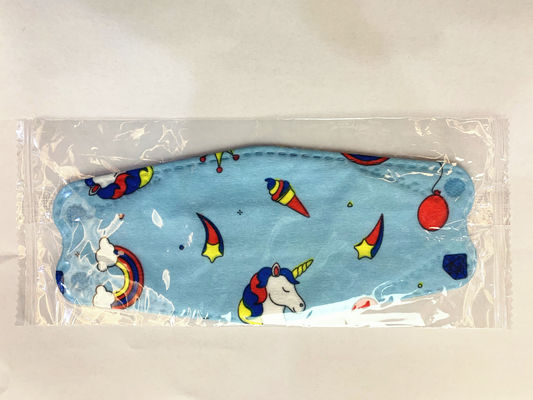 3D Kid Face Mask With Cute Printing Breathable Skin Friendly Fish Shaped Non Woven